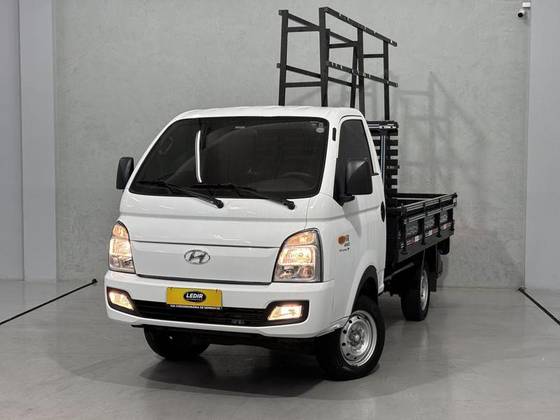 HYUNDAI HR 2.5 TURBO DIESEL CS 4WD MANUAL